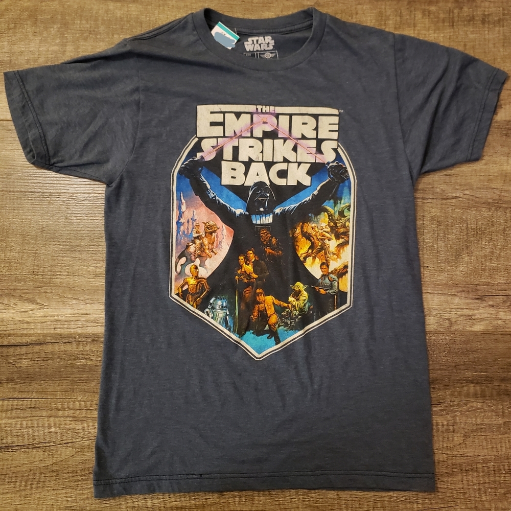 T- shirt